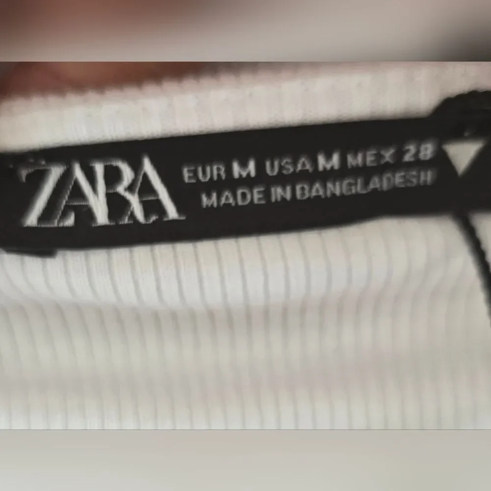Zara White Puff Sleeve Blouse